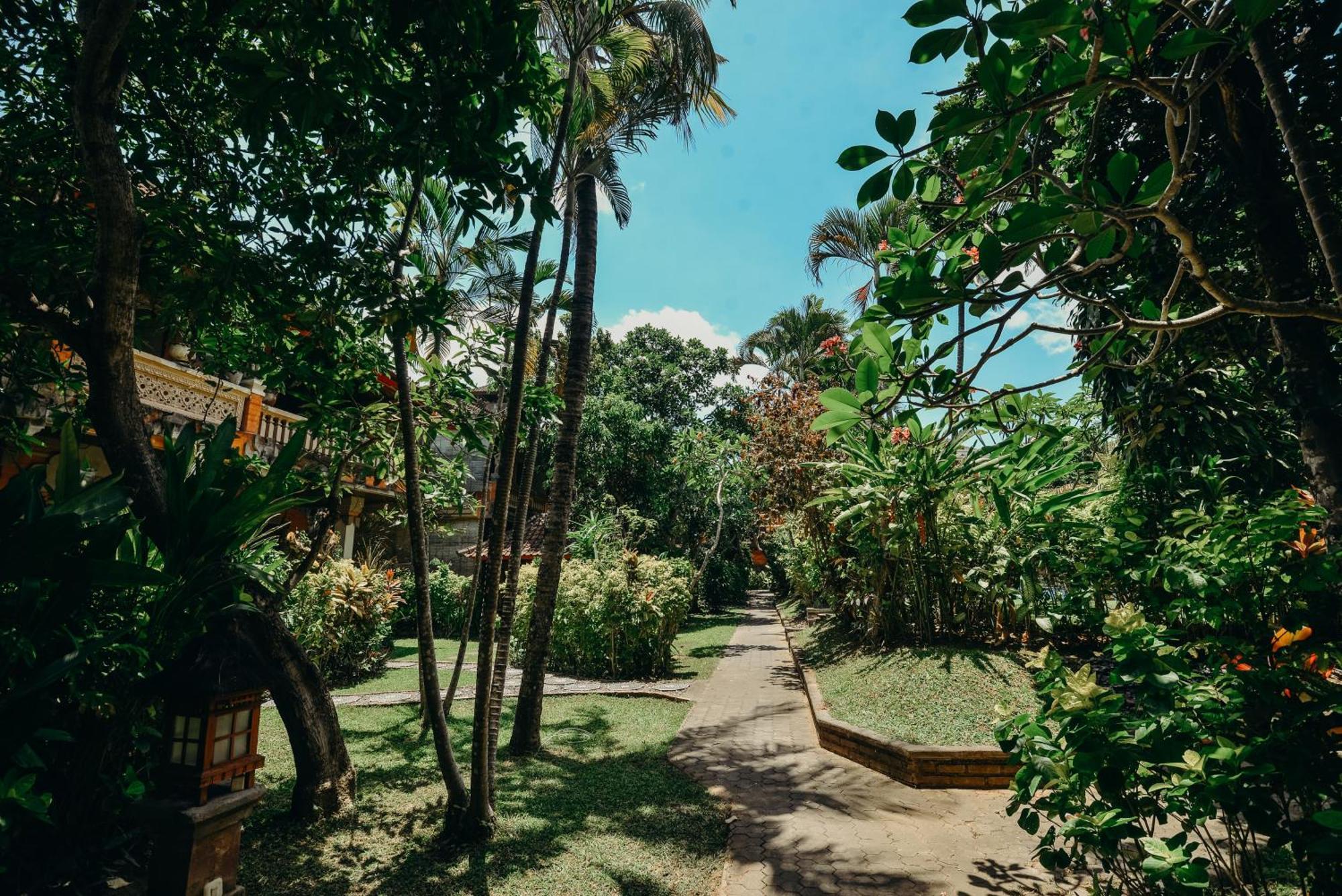 Three Brothers Bungalows & Villas Legian Eksteriør bilde